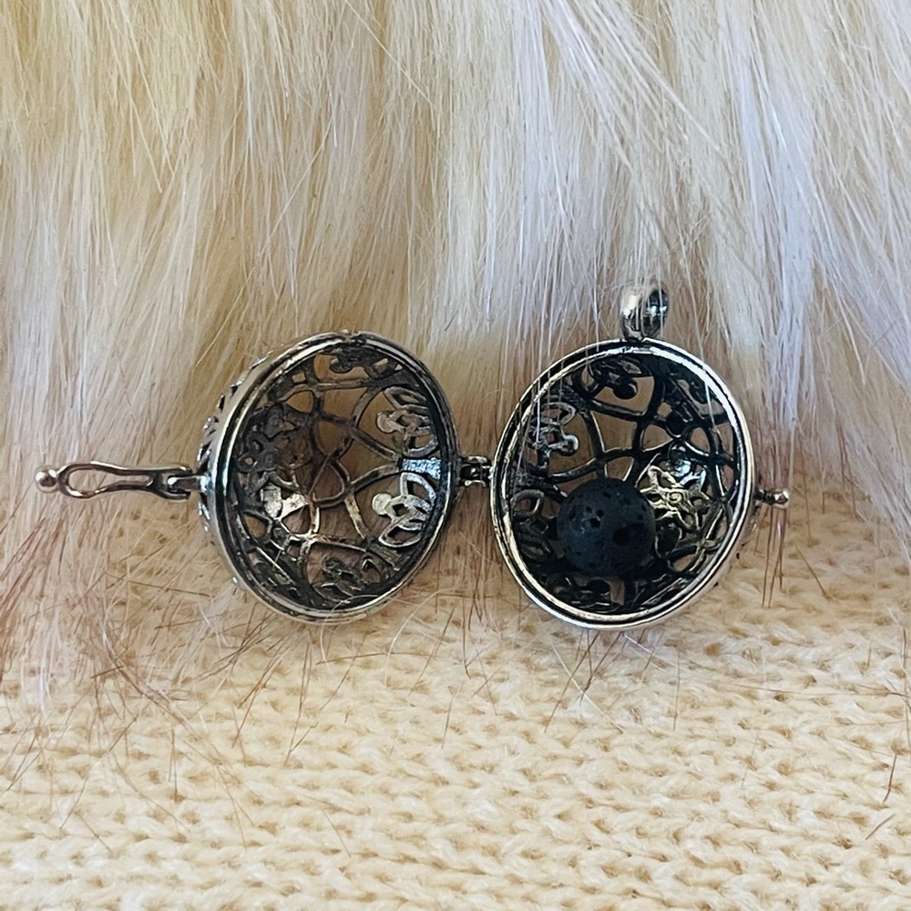 Diffuser Charm With Lava Rock - image 5